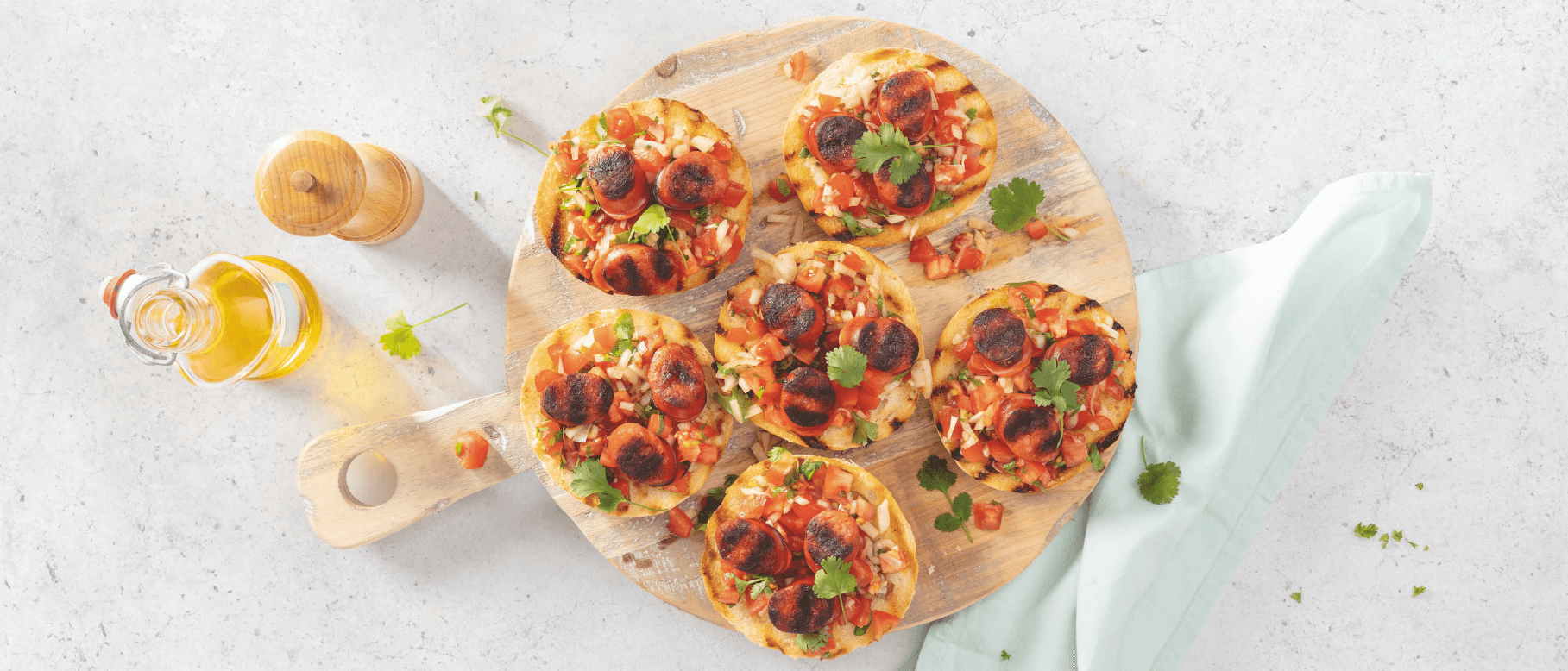 Gegrillte Chorizo mit Tomatensalsa